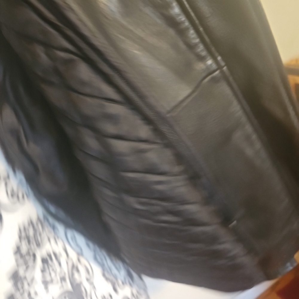 Vintage First Classics Women’s Black Leather Biker Jacket L–Thinsulate, Full zip - Picture 10 of 16